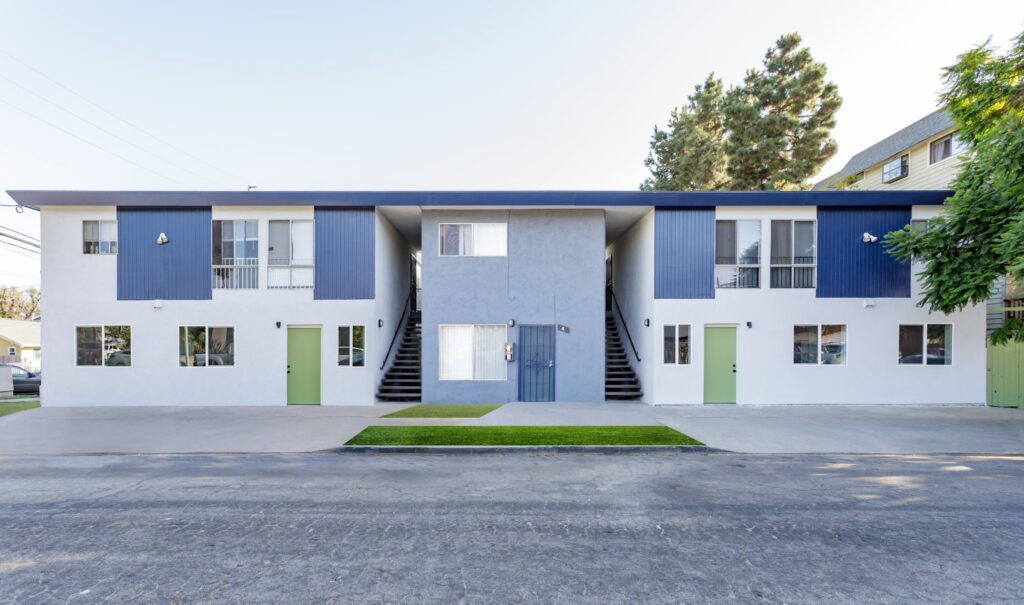 1535 Loma Ave