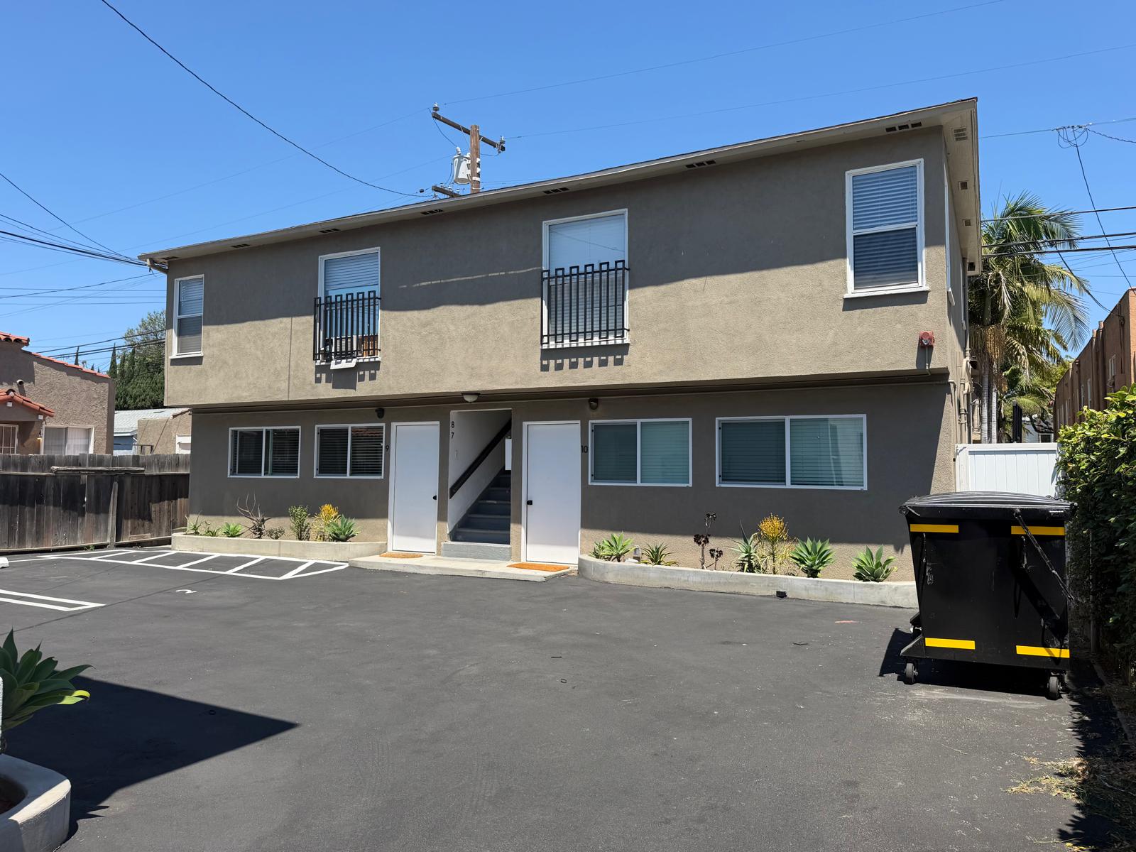 2464 Chestnut Ave, Long Beach