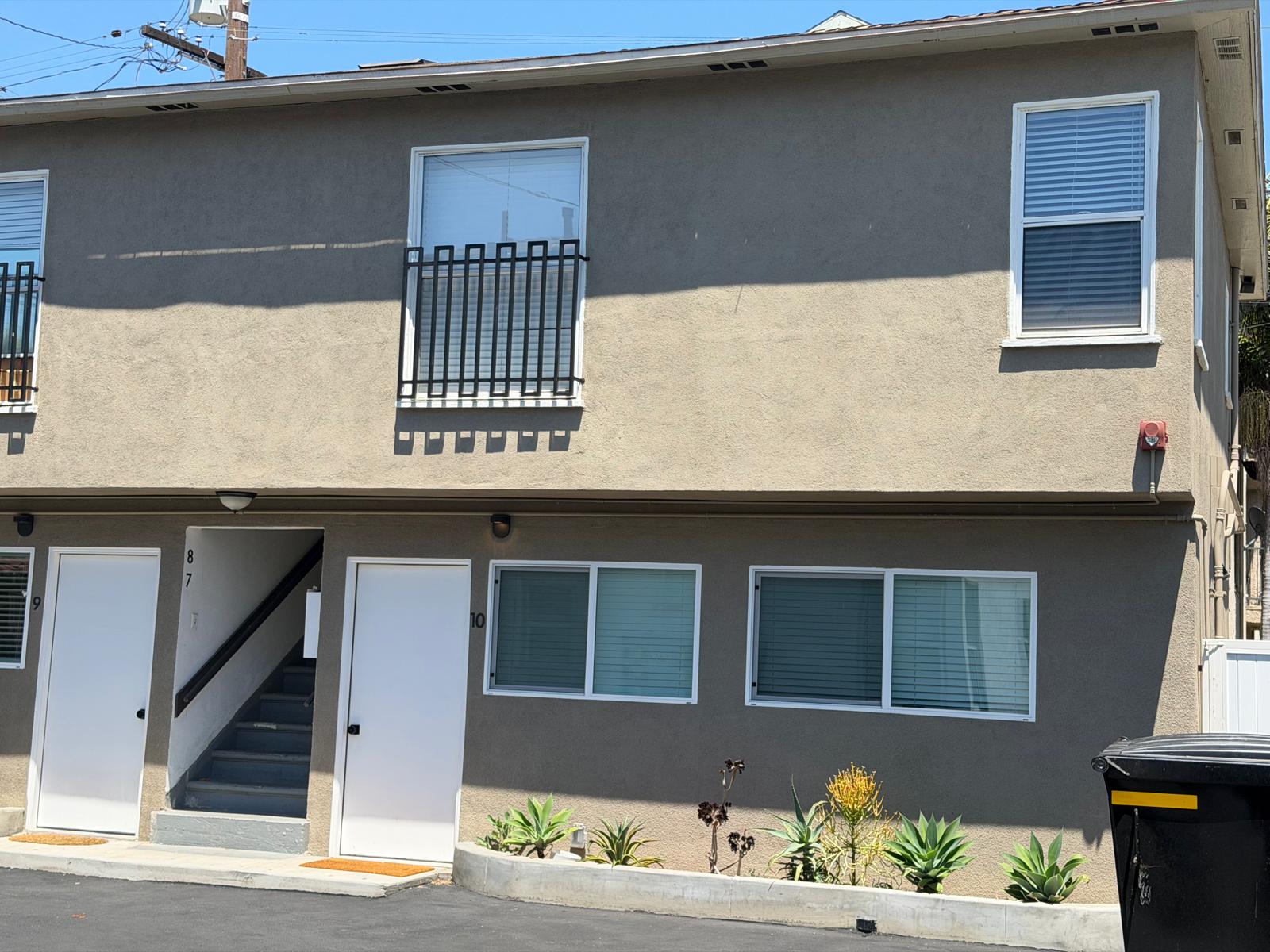 2464 Chestnut Ave, Long Beach