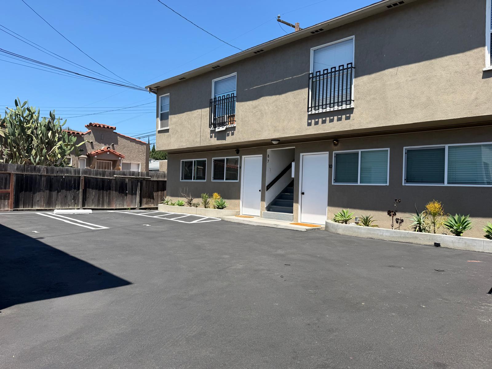 2464 Chestnut Ave, Long Beach