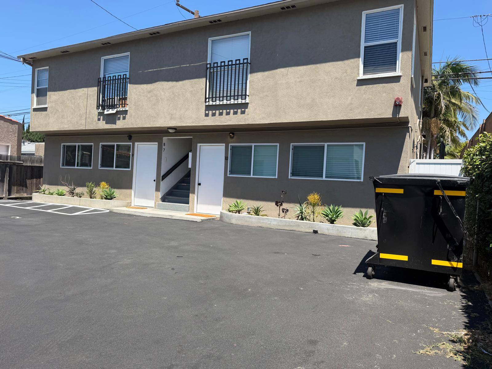 2464 Chestnut Ave, Long Beach