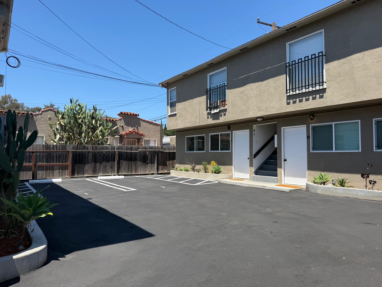 2464 Chestnut Ave, Long Beach
