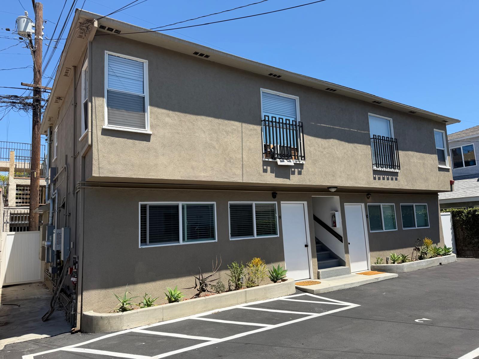 2464 Chestnut Ave, Long Beach